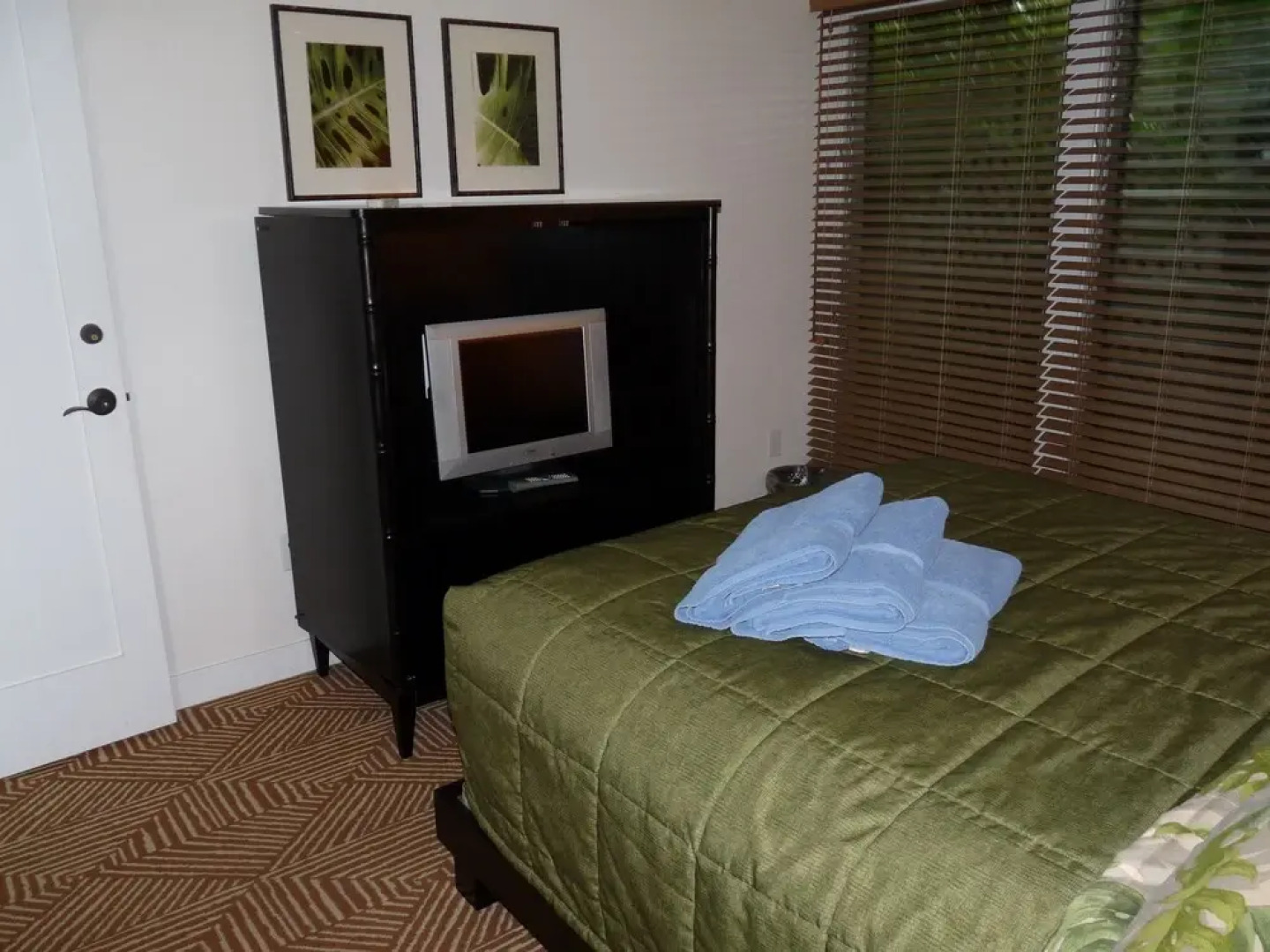 Aina Nalu A109 by RedAwning