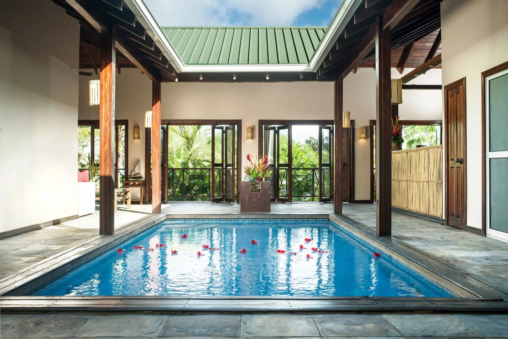 Le Phare Bleu Marina Resort