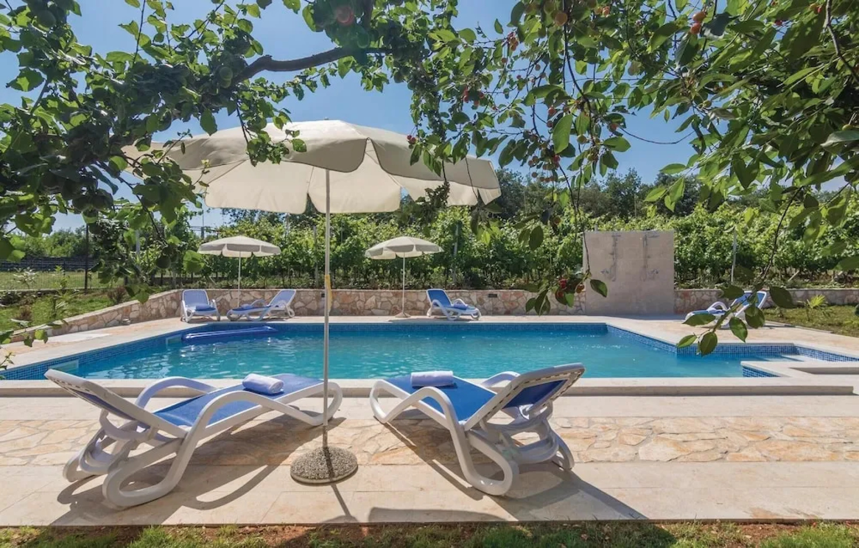 Nice Home in Buje With Wifi and 3 Bedrooms