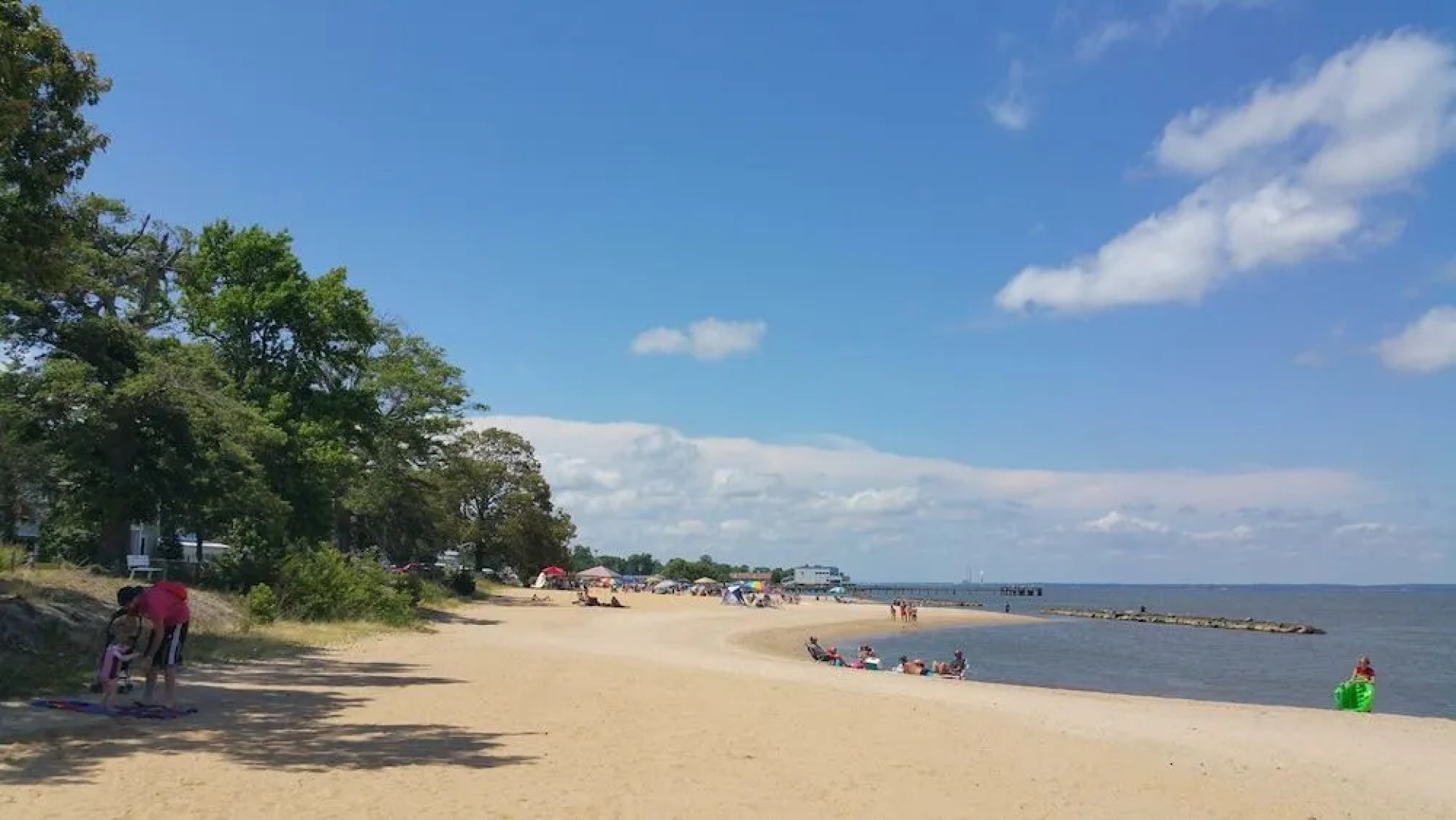 Colonial Beach Plaza Bed & Breakfast