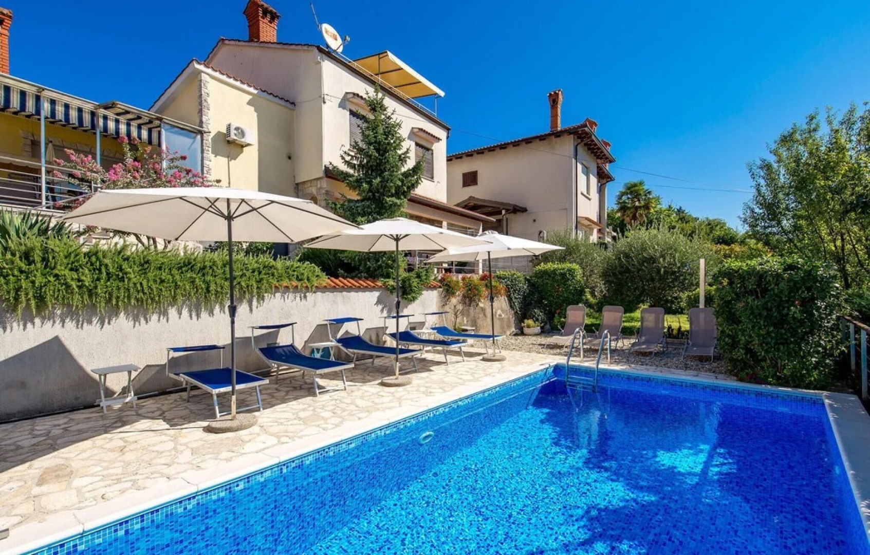 Stunning Apartment in Matulji With 1 Bedrooms, Wifi and Outdoor Swimming Pool