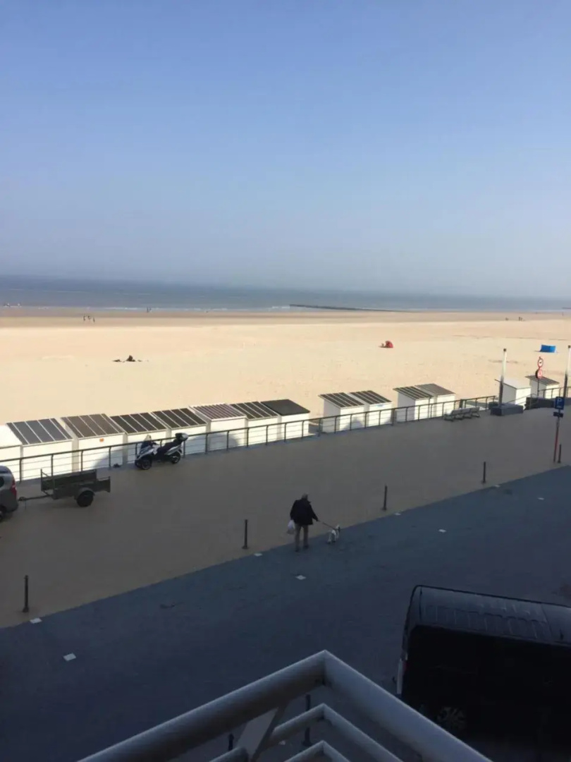Prachtige Studio in Oostende Met Verwarmd Zwembad
