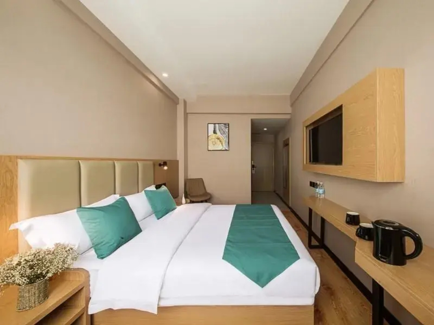 Green Tree Inn Tengchong Rehai Hot Spring Airport