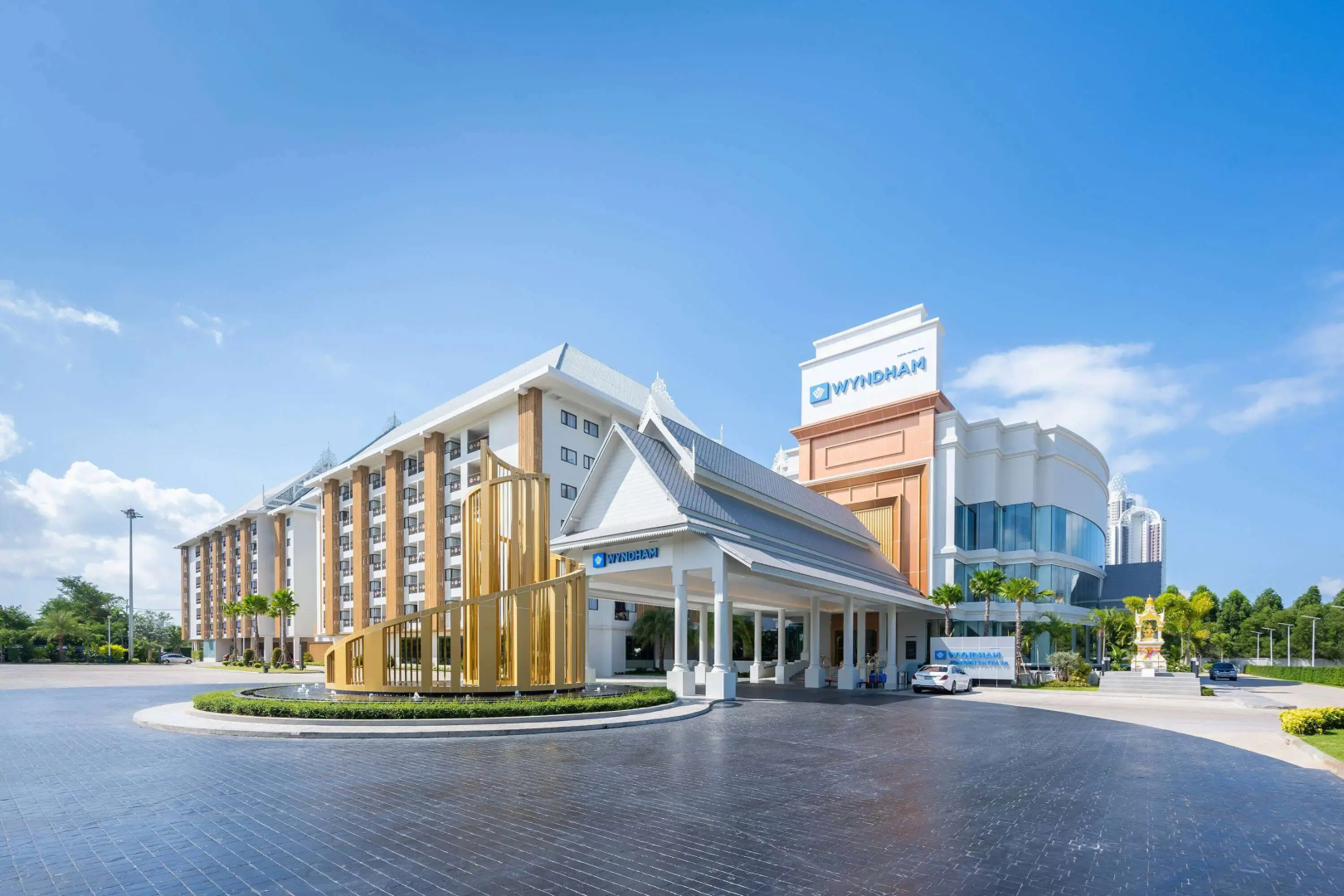 Отель Wyndham Jomtien Pattaya