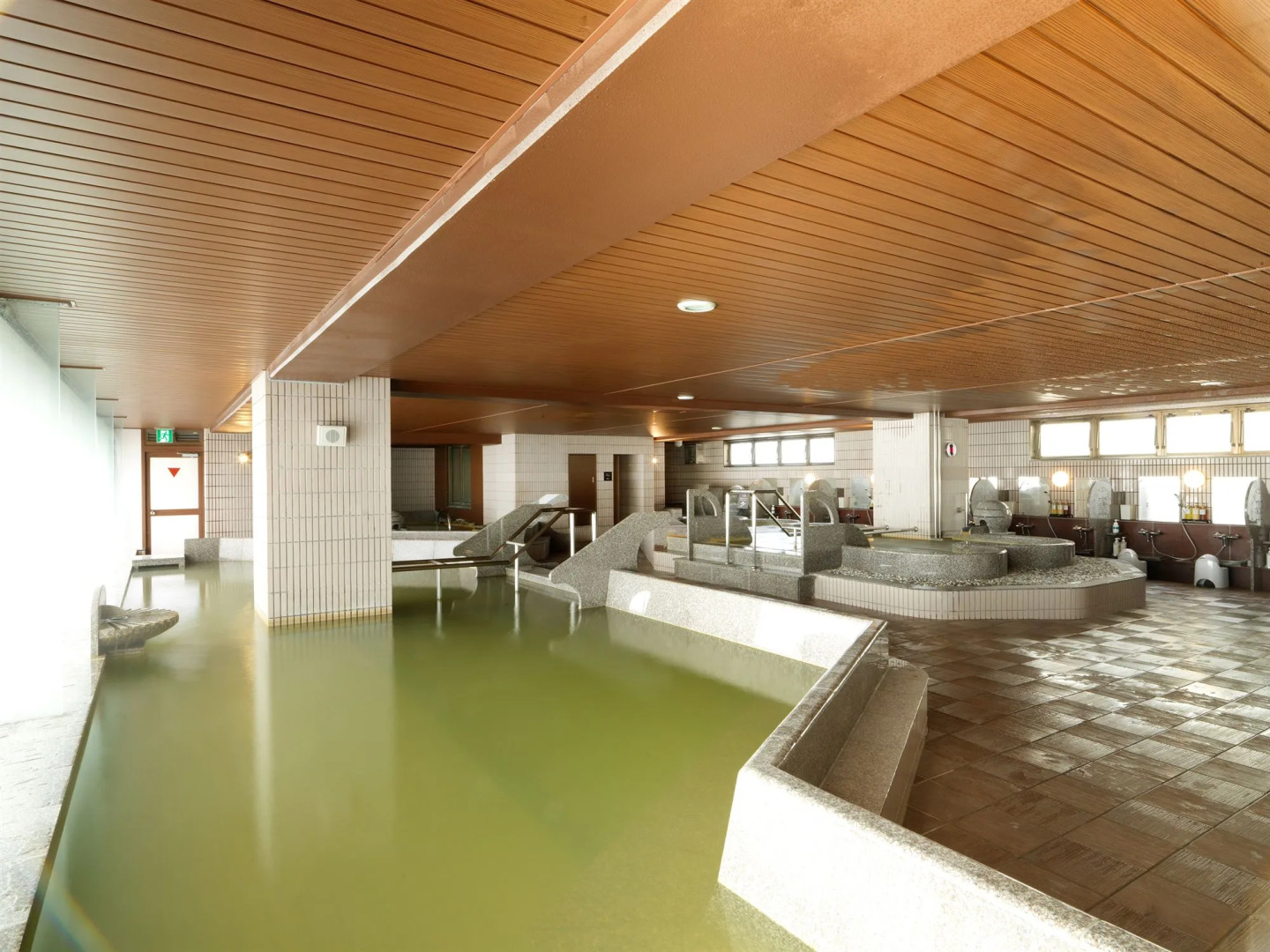 Lake Akan Tsuruga Wings