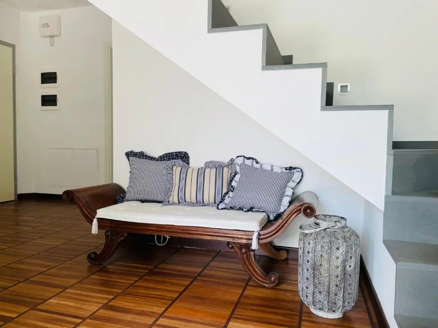 My humble house -Appartamento in villa con vista lago