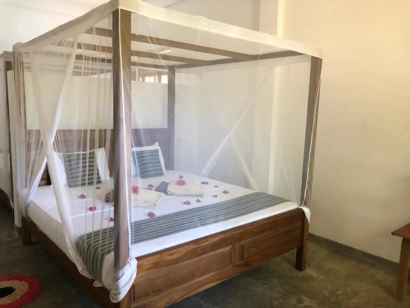 Hiriketiya White House