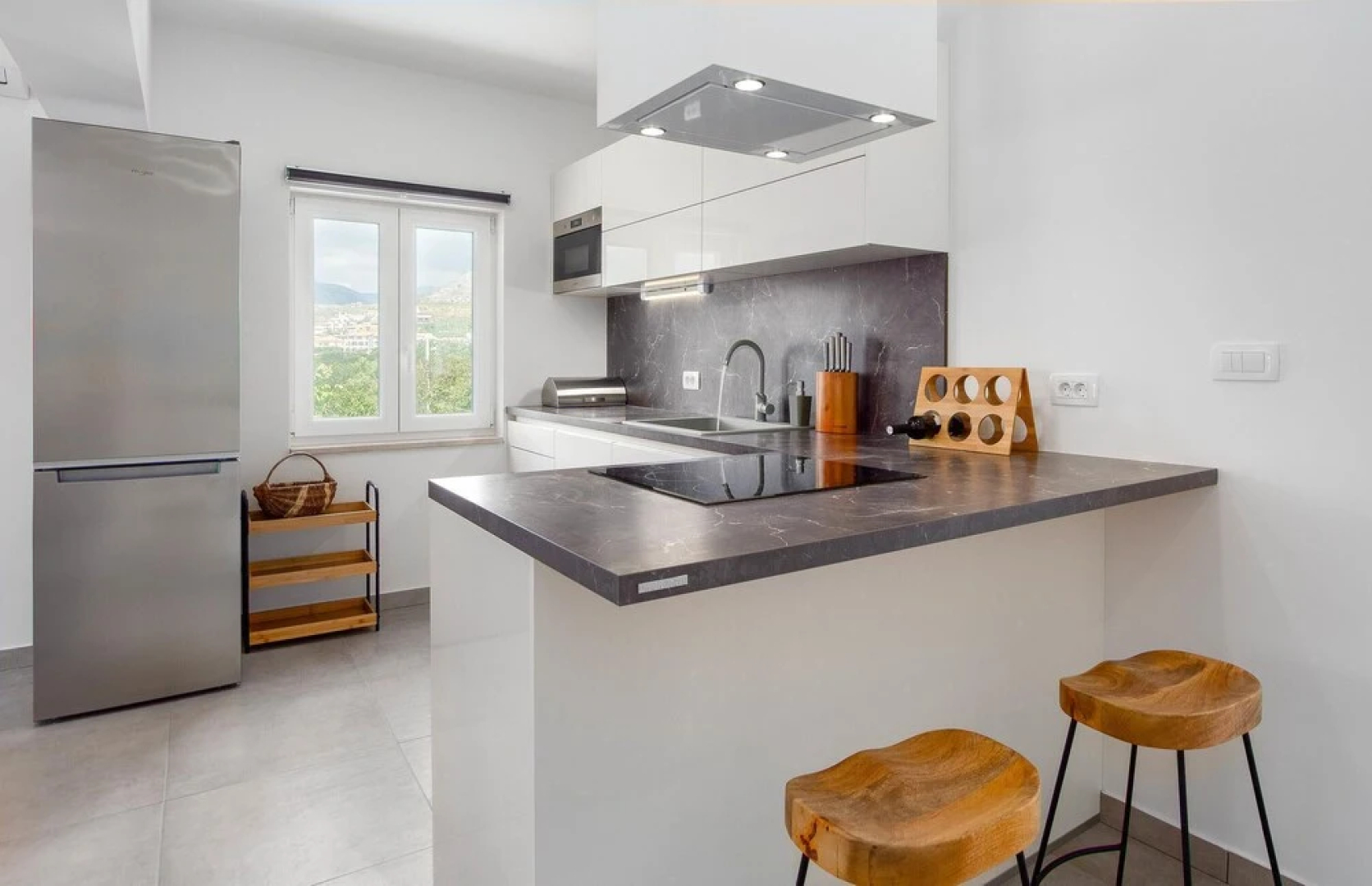 Beautiful Home in Zrnovnica With Wifi and 3 Bedrooms