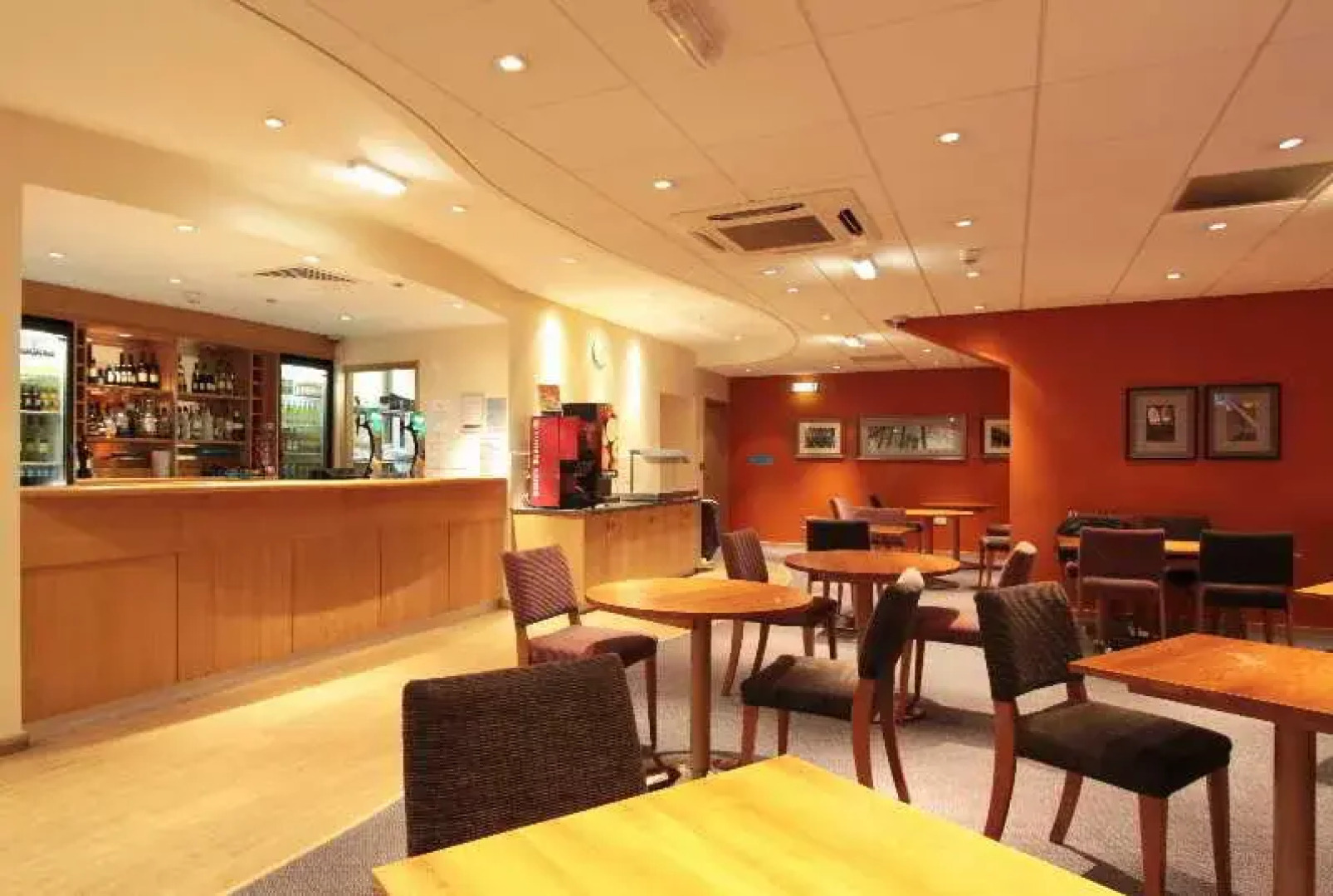 Travelodge Birmingham Central Broadway Plaza Hotel