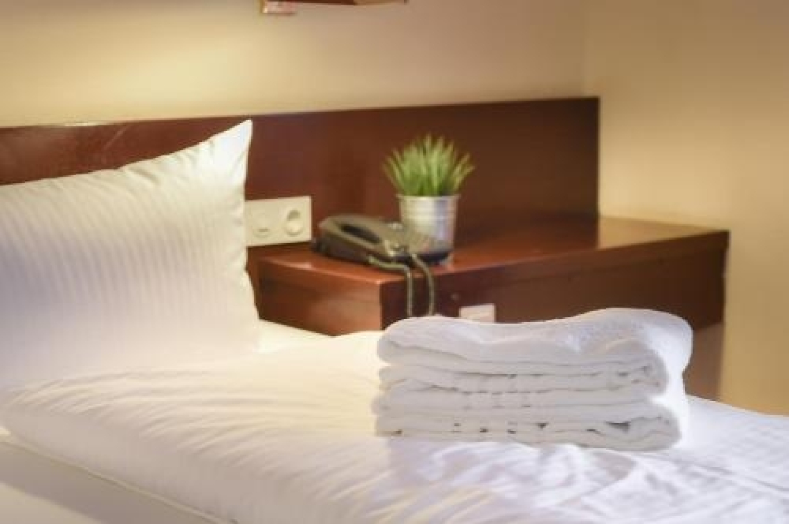 KONTAKTLOS Hotel Am Kappelberg KONTAKTLOS