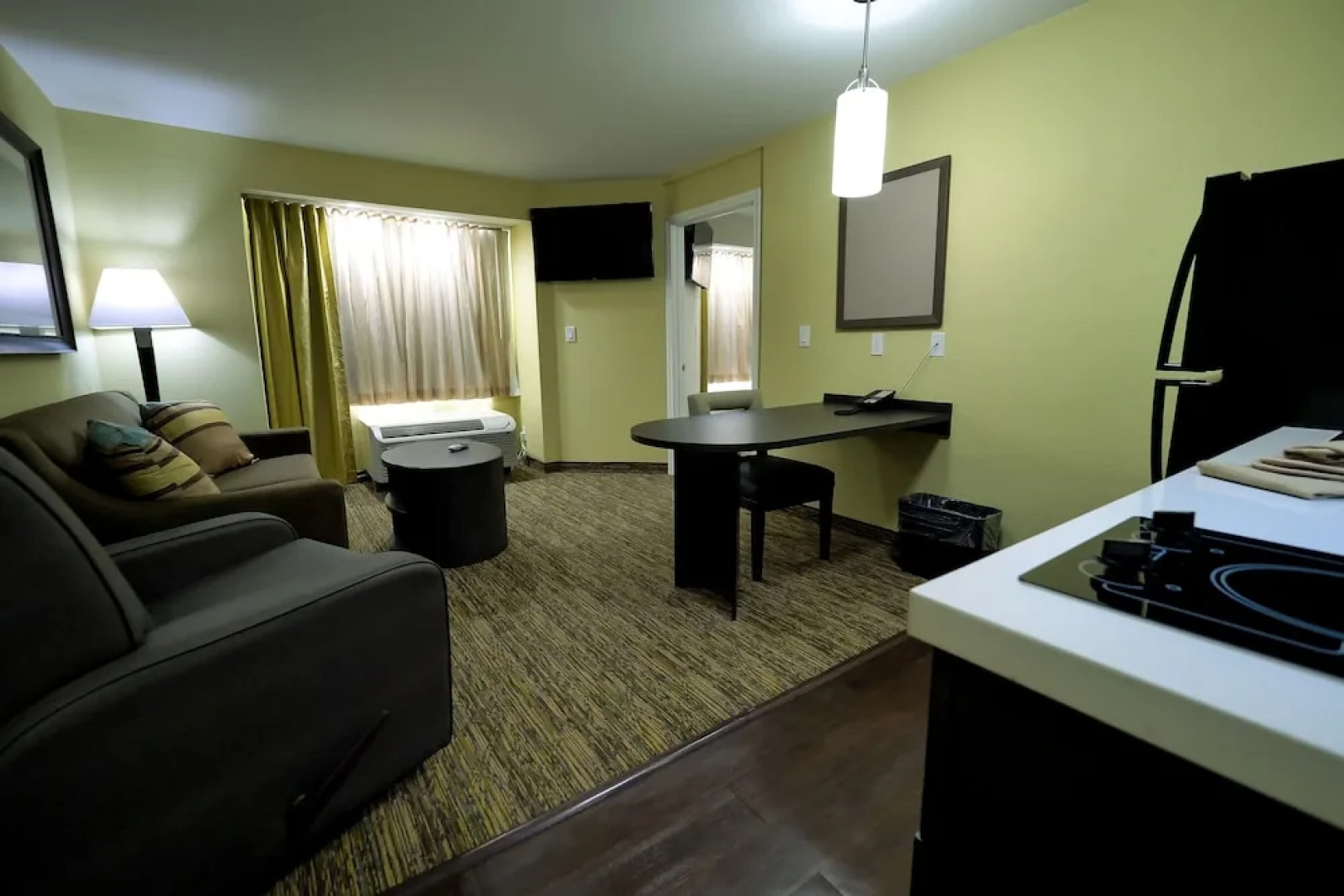 Days Inn and Suites Plano Medical Center Dallas