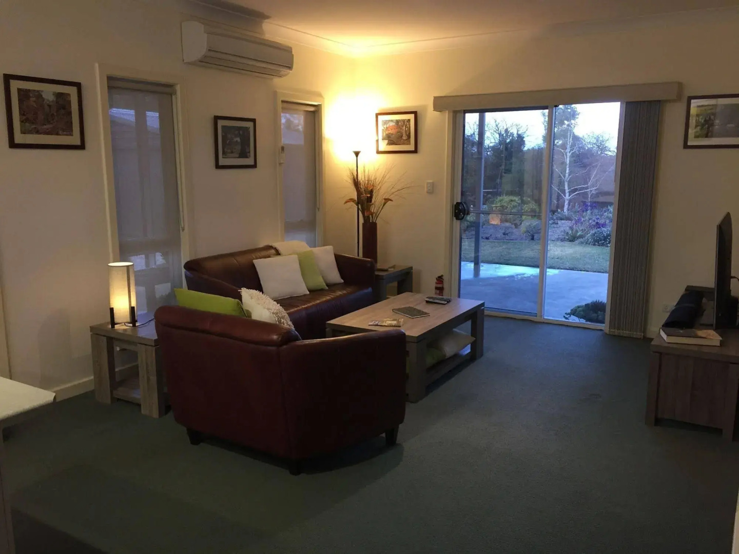 Lyreen's Apartment B&B