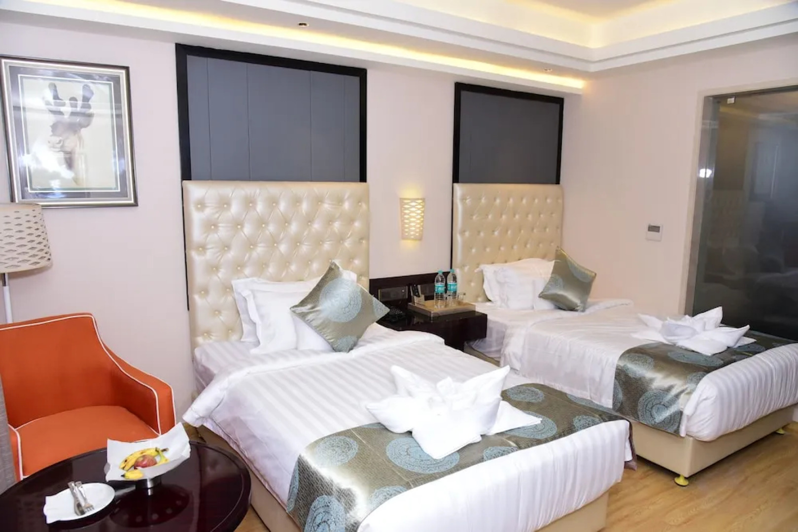 Om Clarks Inn Raebareli