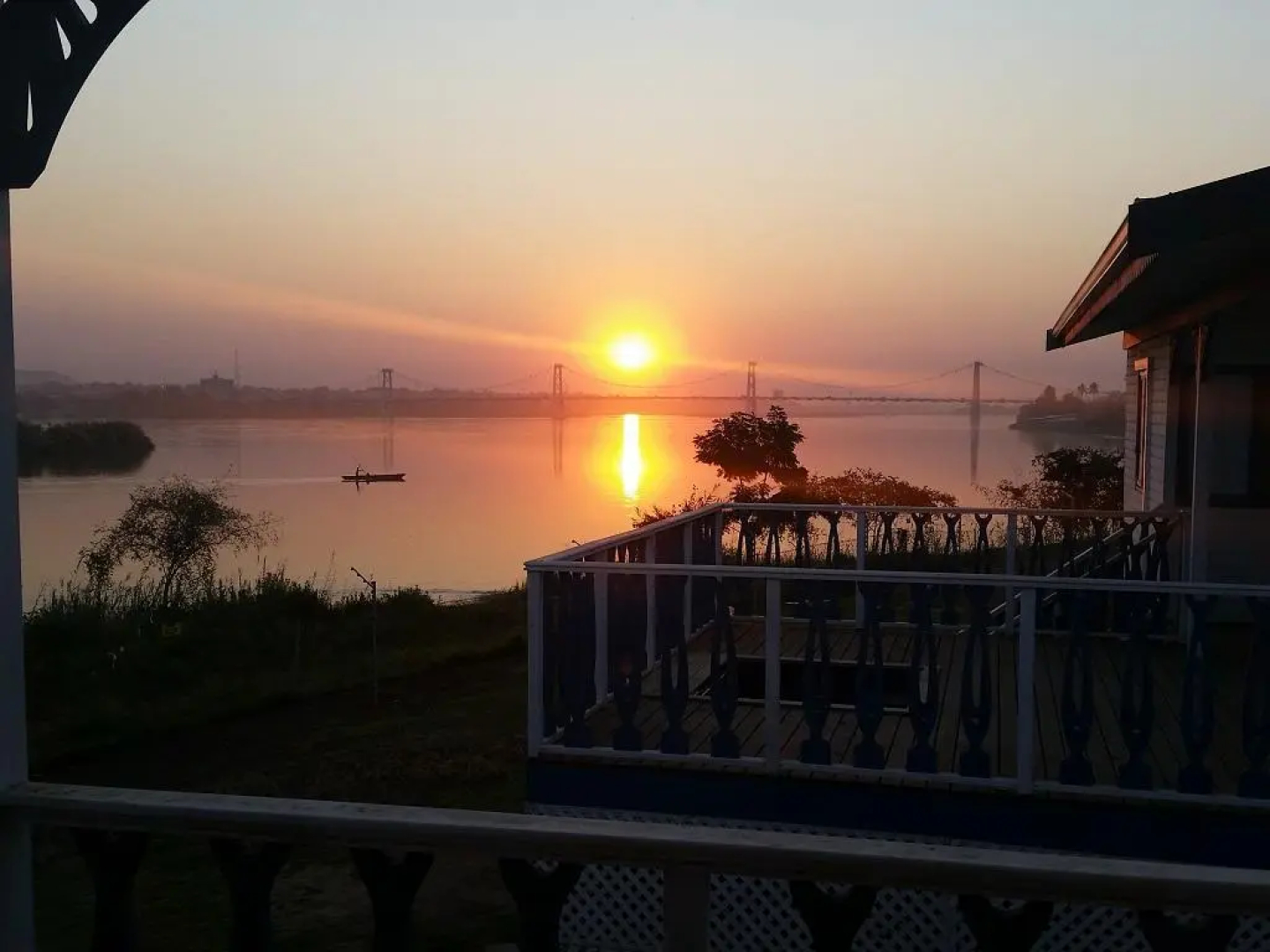 Tete Ferry Sun