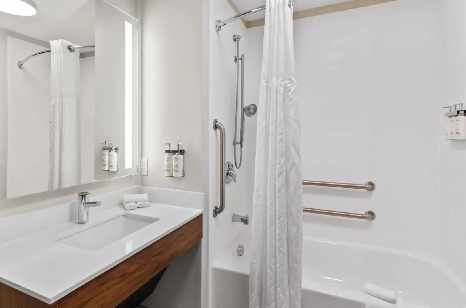 Holiday Inn Express Hotel & Suites Mount Airy by IHG