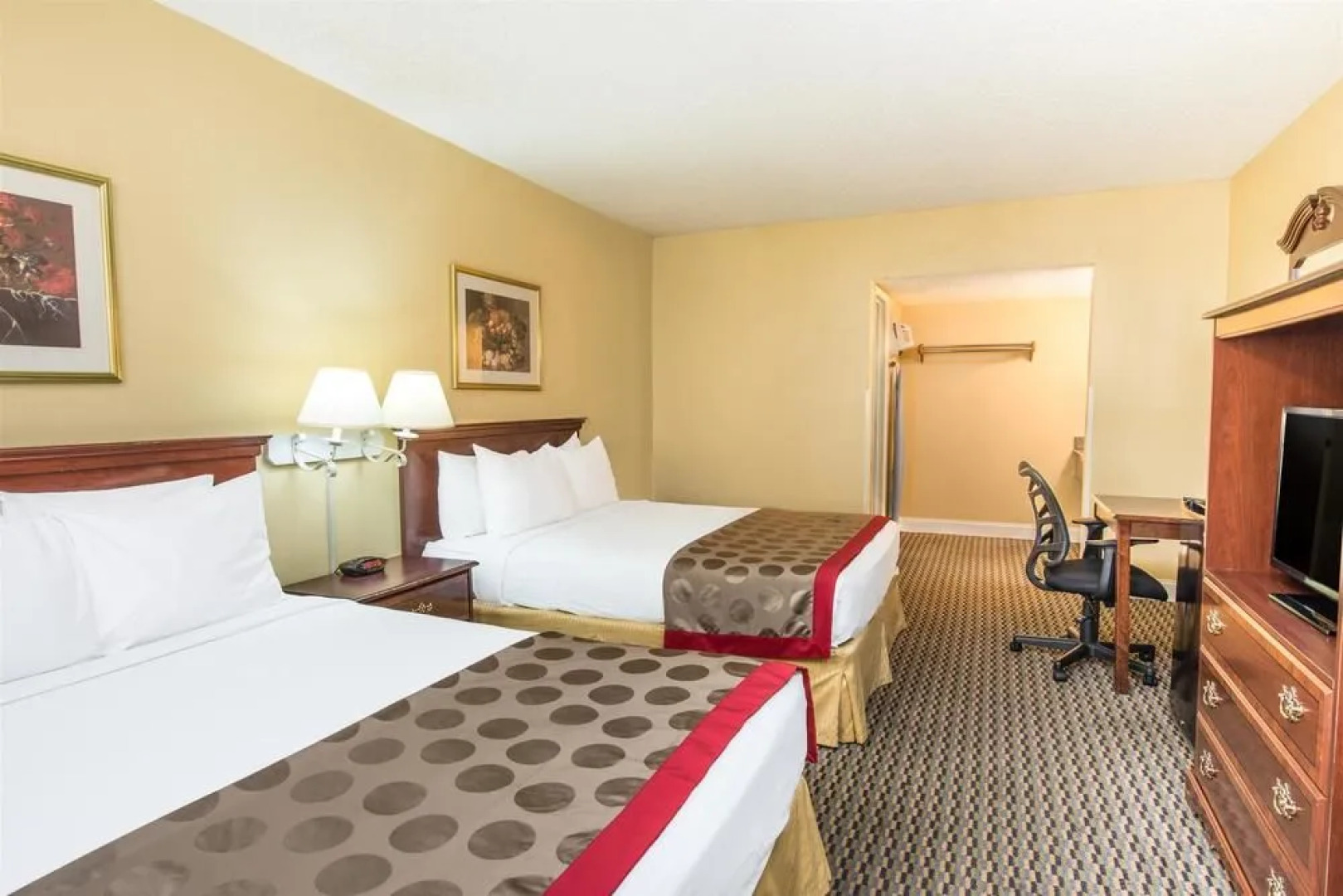 Ramada West Sacramento Hotel and Suites