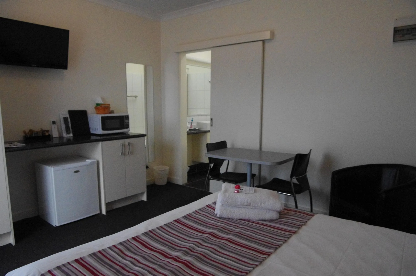 Hamilton Lakeside Motel