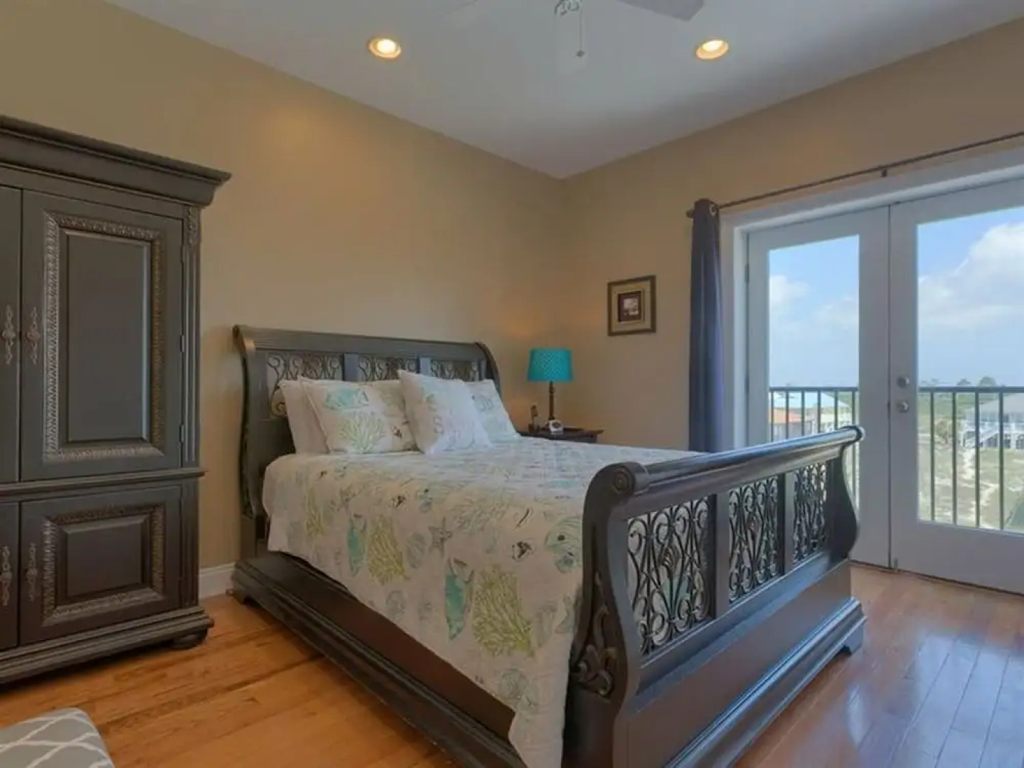 Beach Estate West by Meyer Vacation Rentals