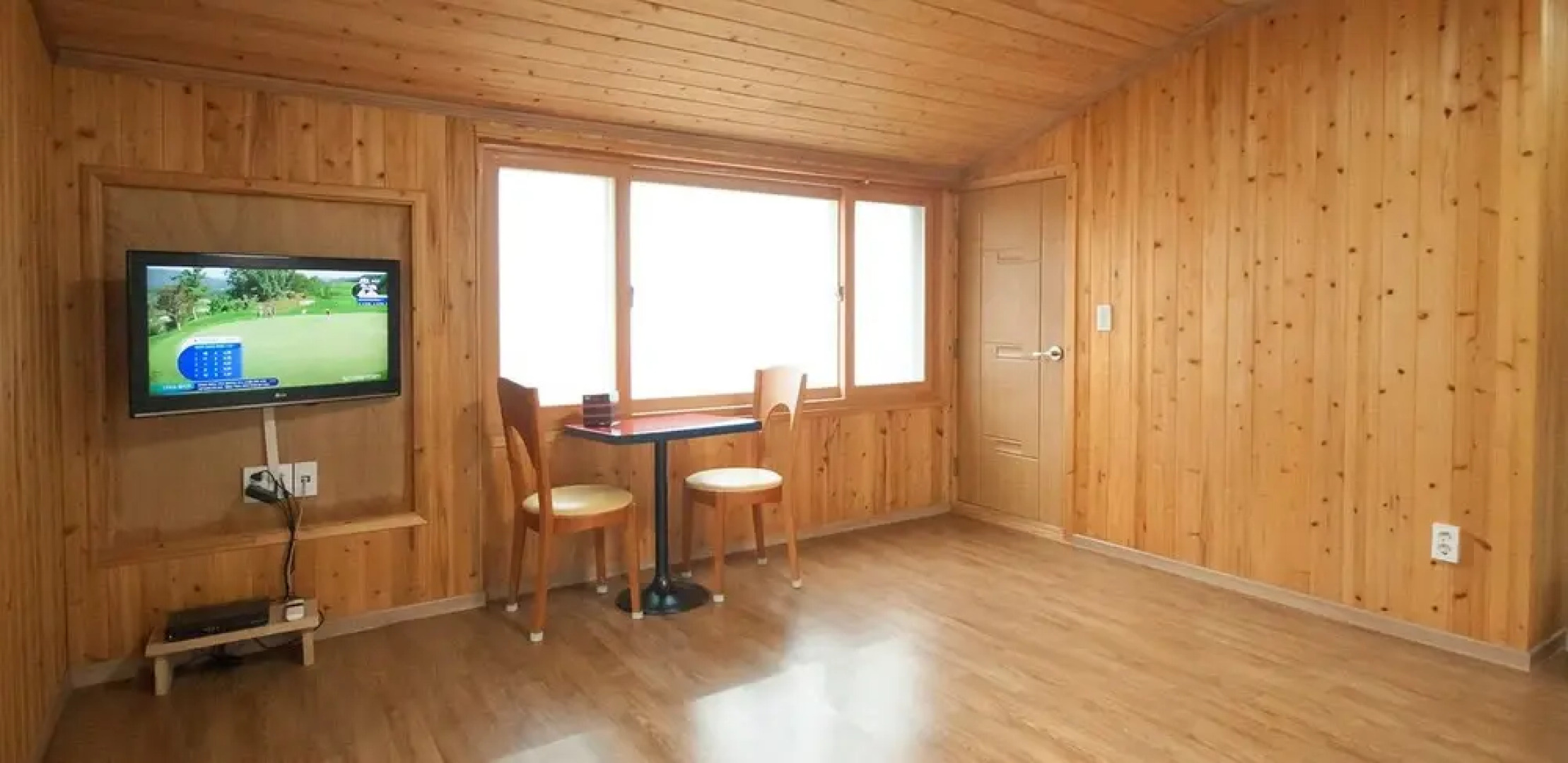 Sanchung Nari Flower Pension