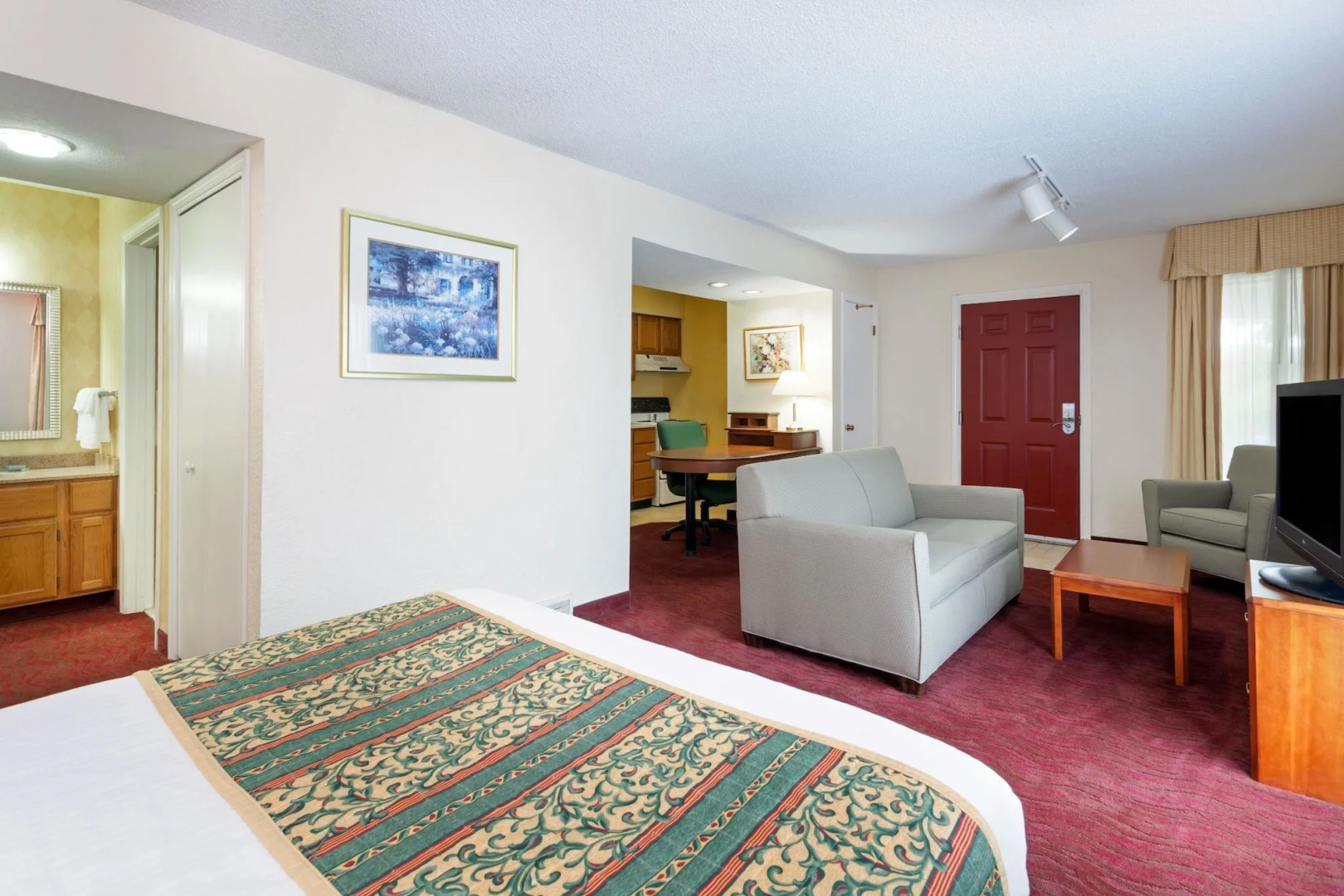 Hawthorn Suites by Wyndham Dearborn/Detroit