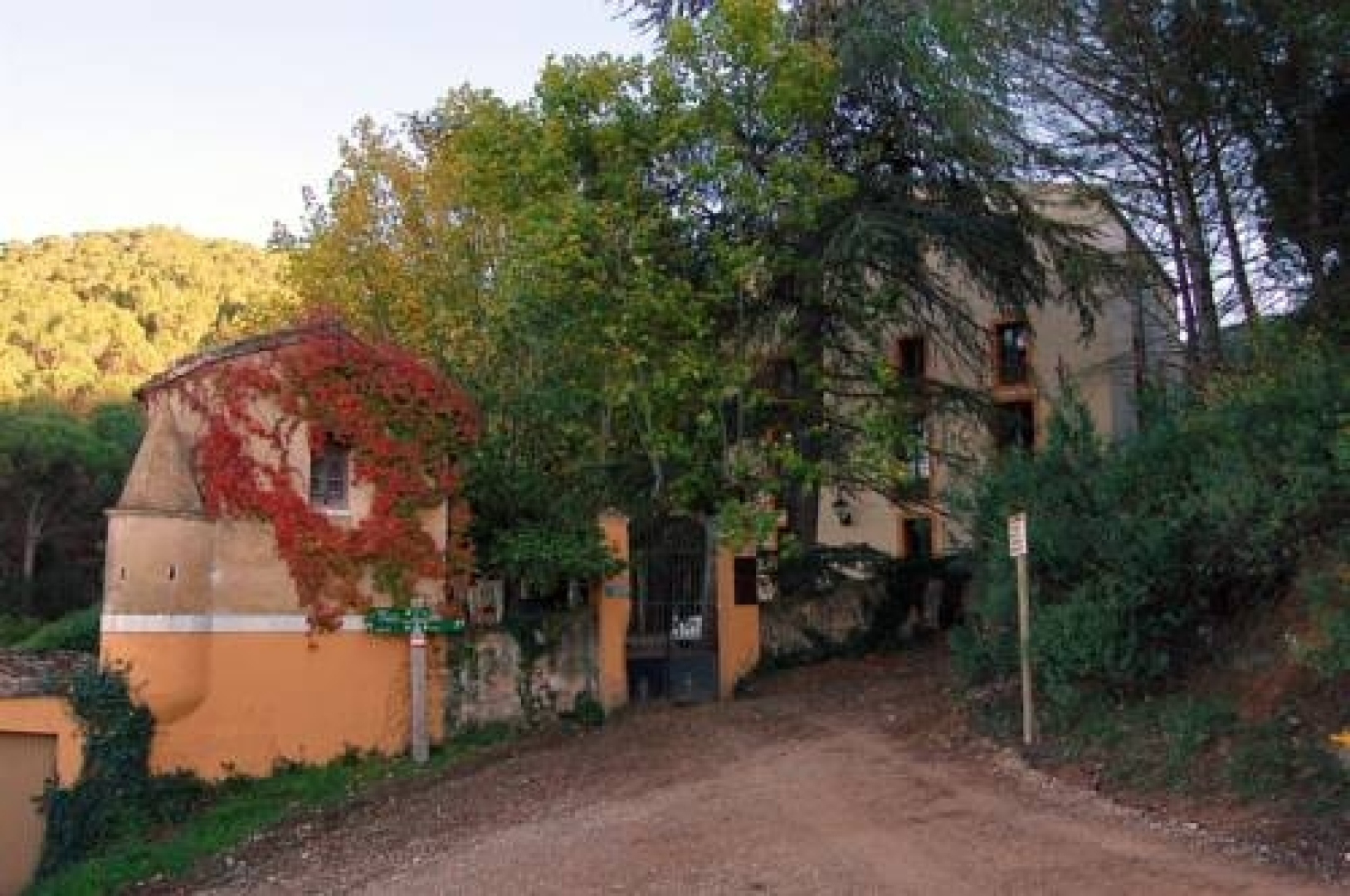 Hotel Rural Masia Font de L'Oca