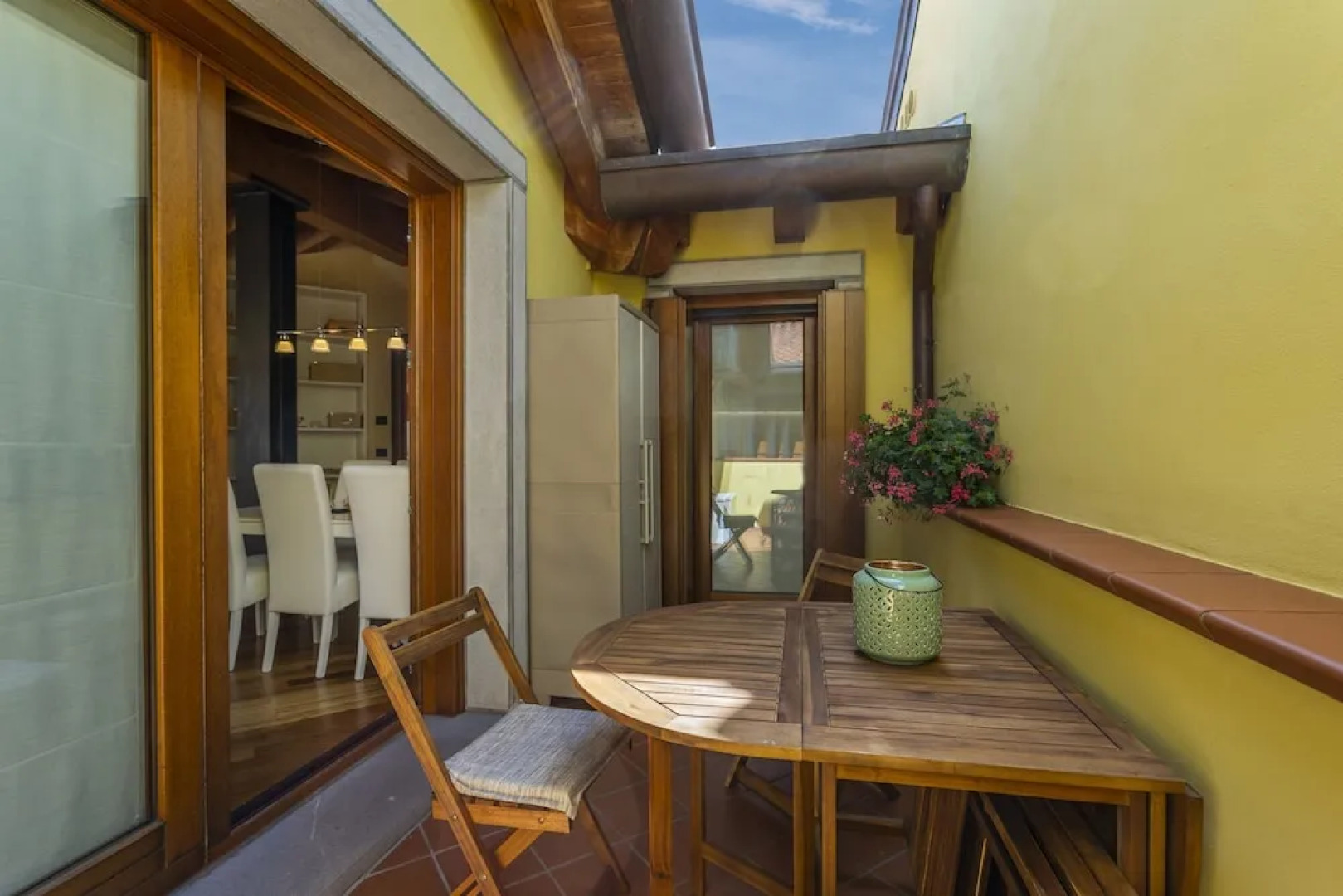 New Deal - APT with Terrace & Jacuzzi