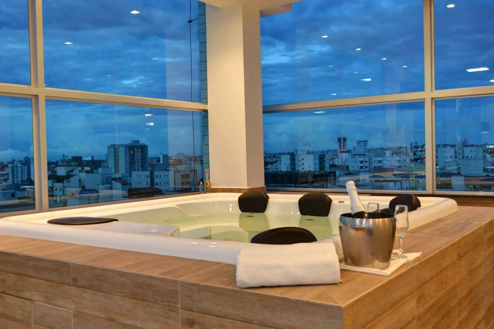 Porto Minas Hotel e Convenções