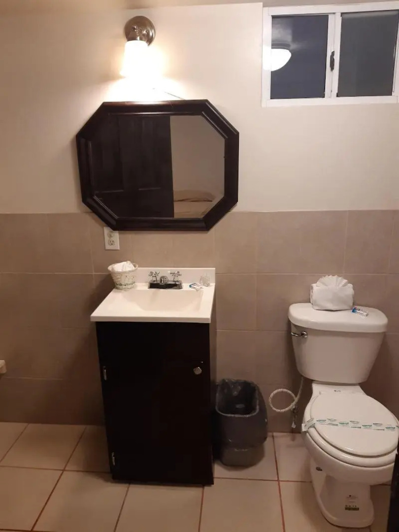 Seaside Hotel & Victor's RV Park