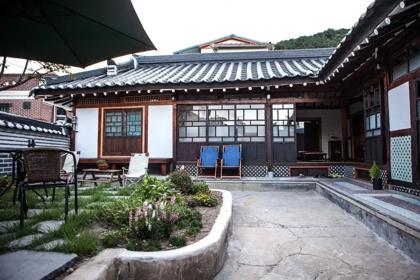 BongHwangJae Hanok