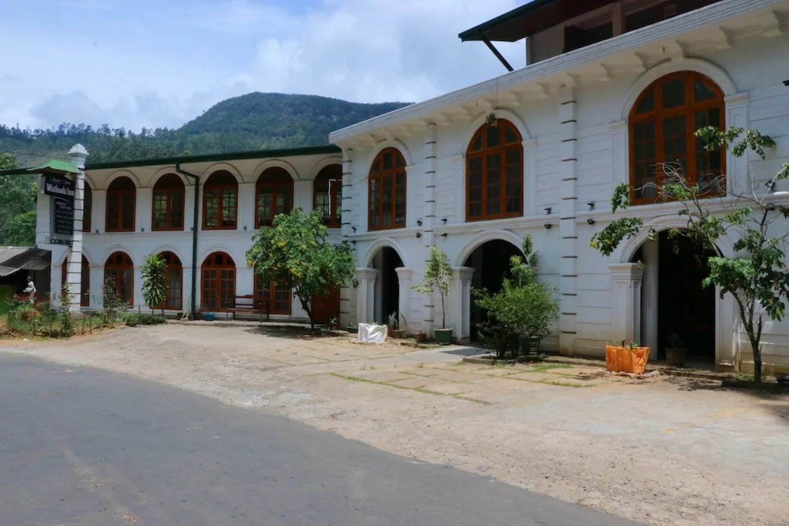 River View Wathsala Inn