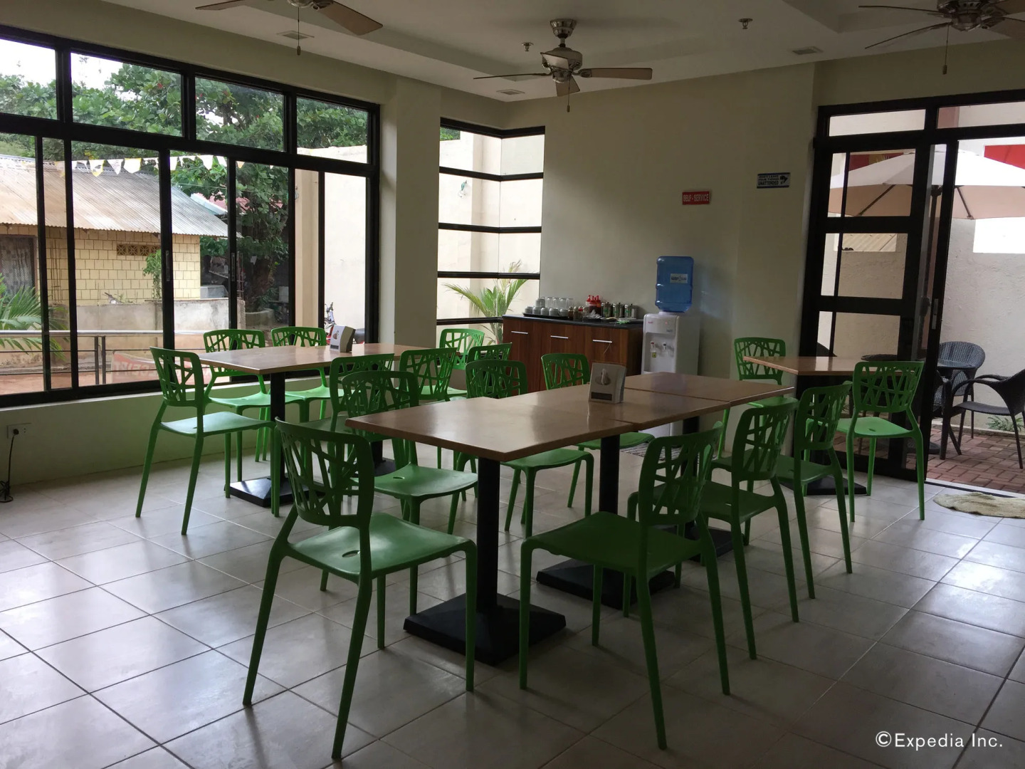 Coron Visitors Hotel