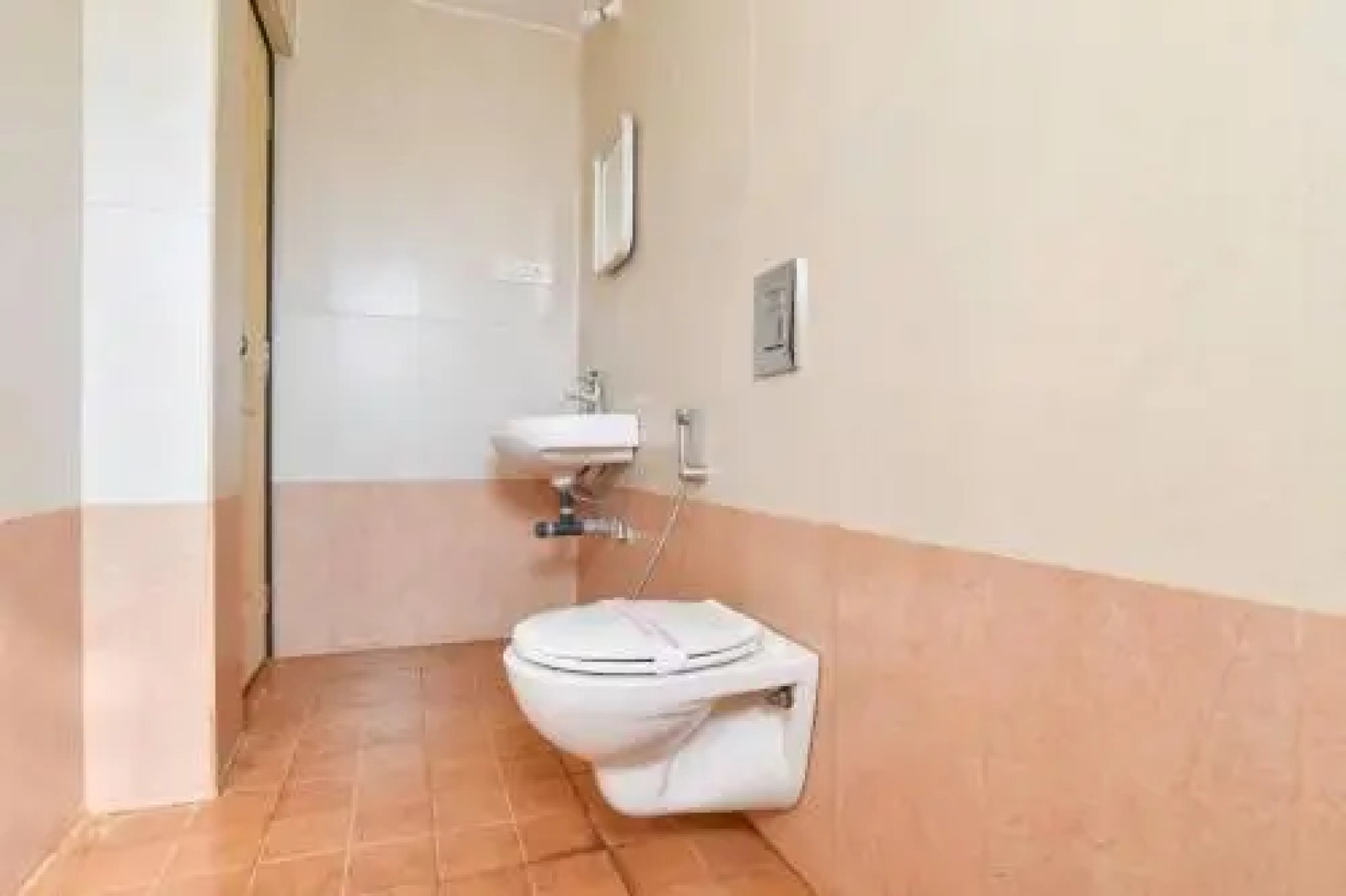 Calvin's 3 BDR Villa