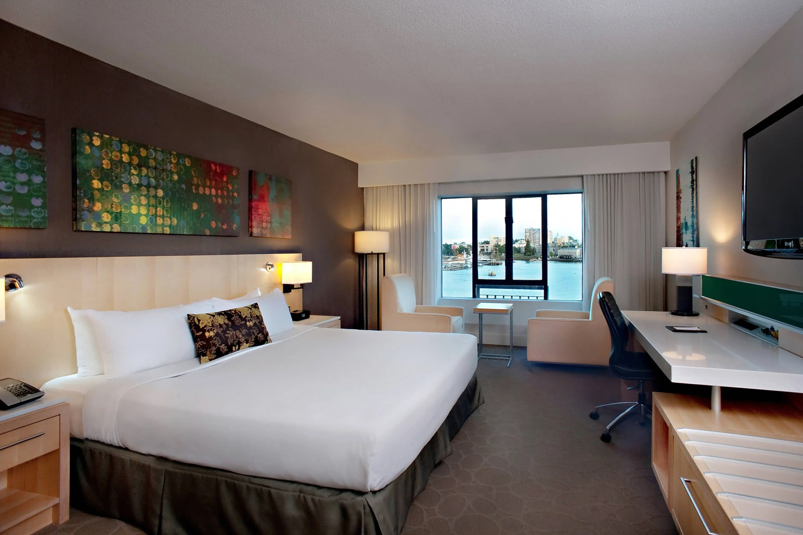 Delta Hotels by Marriott Victoria Ocean Pointe Resort