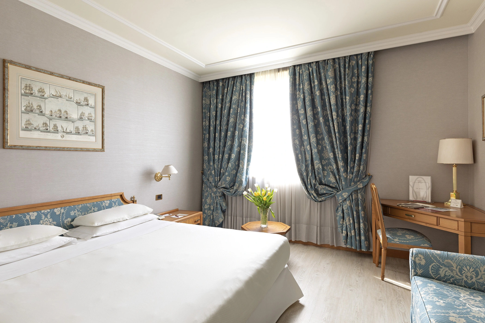 Отель Royal Garden