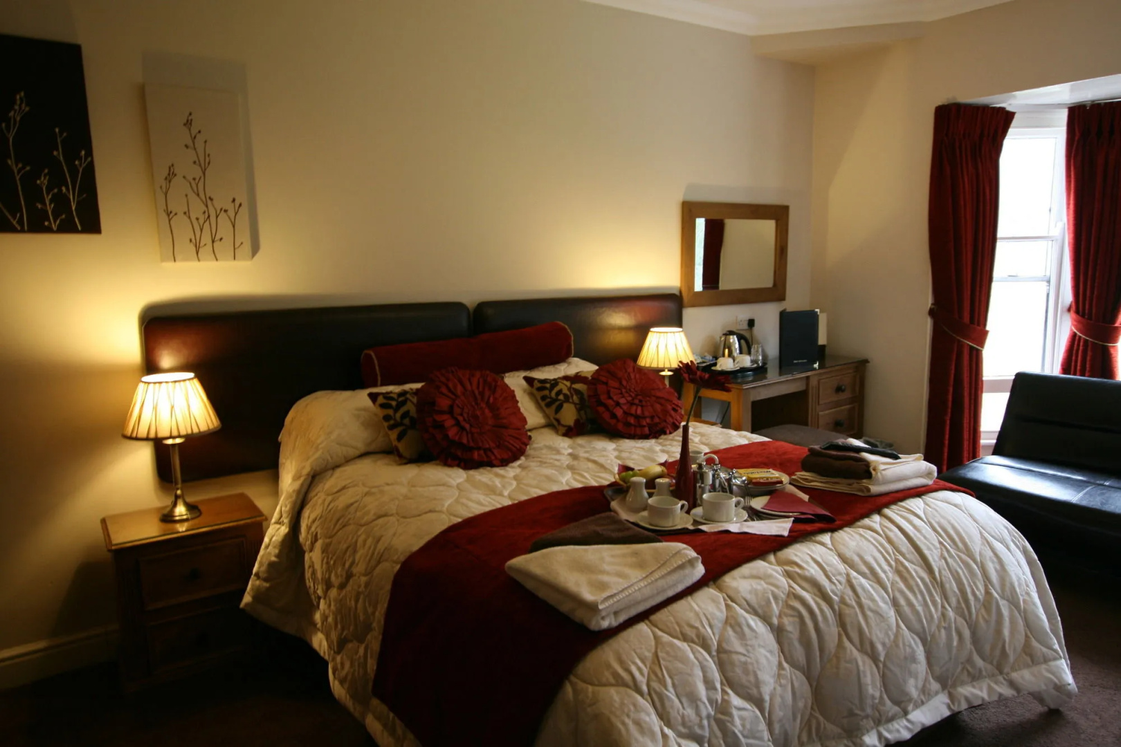 Old Rose and Crown Hotel