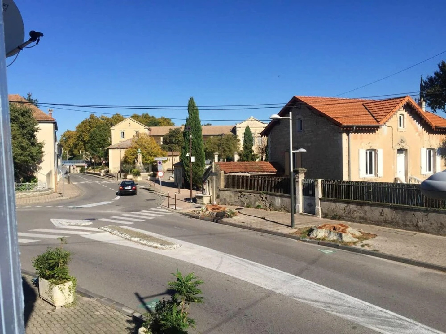 Apartment With one Bedroom in Monteux, With Wonderful City View and Wifi