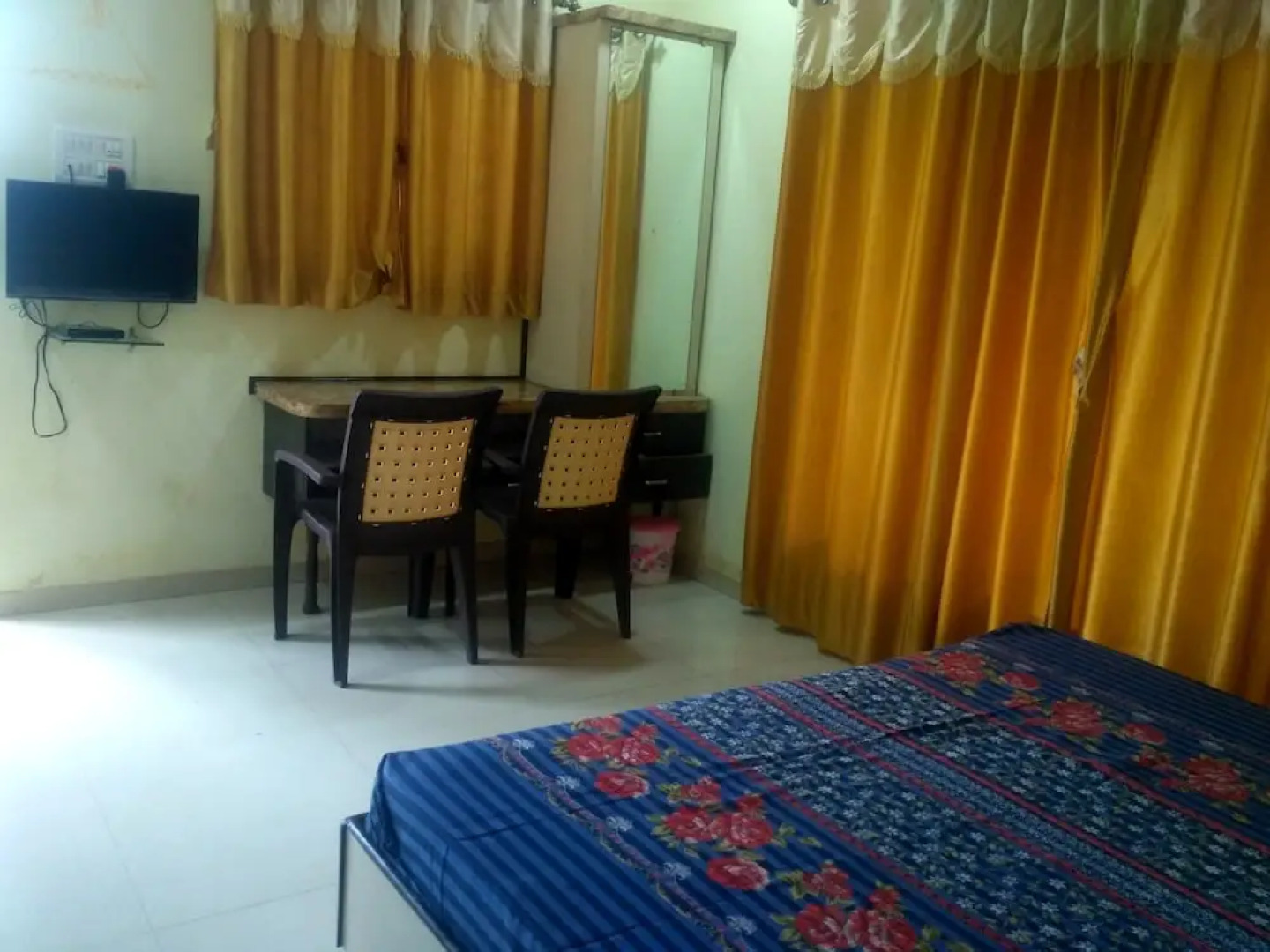 Hotel Om Sai Chattra Icon Residency