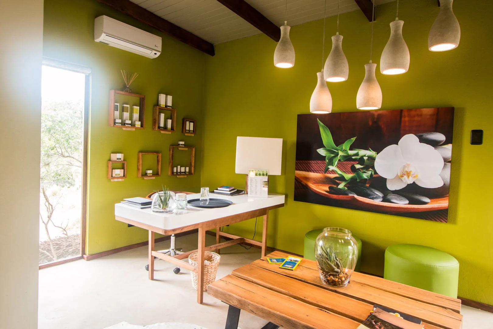 Rhino Ridge Safari Lodge