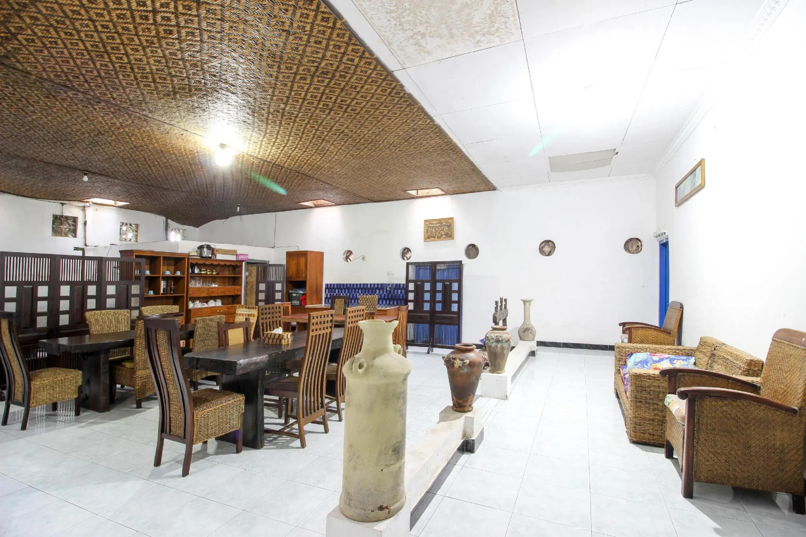 RedDoorz near Rumah Sakit Wirosaban