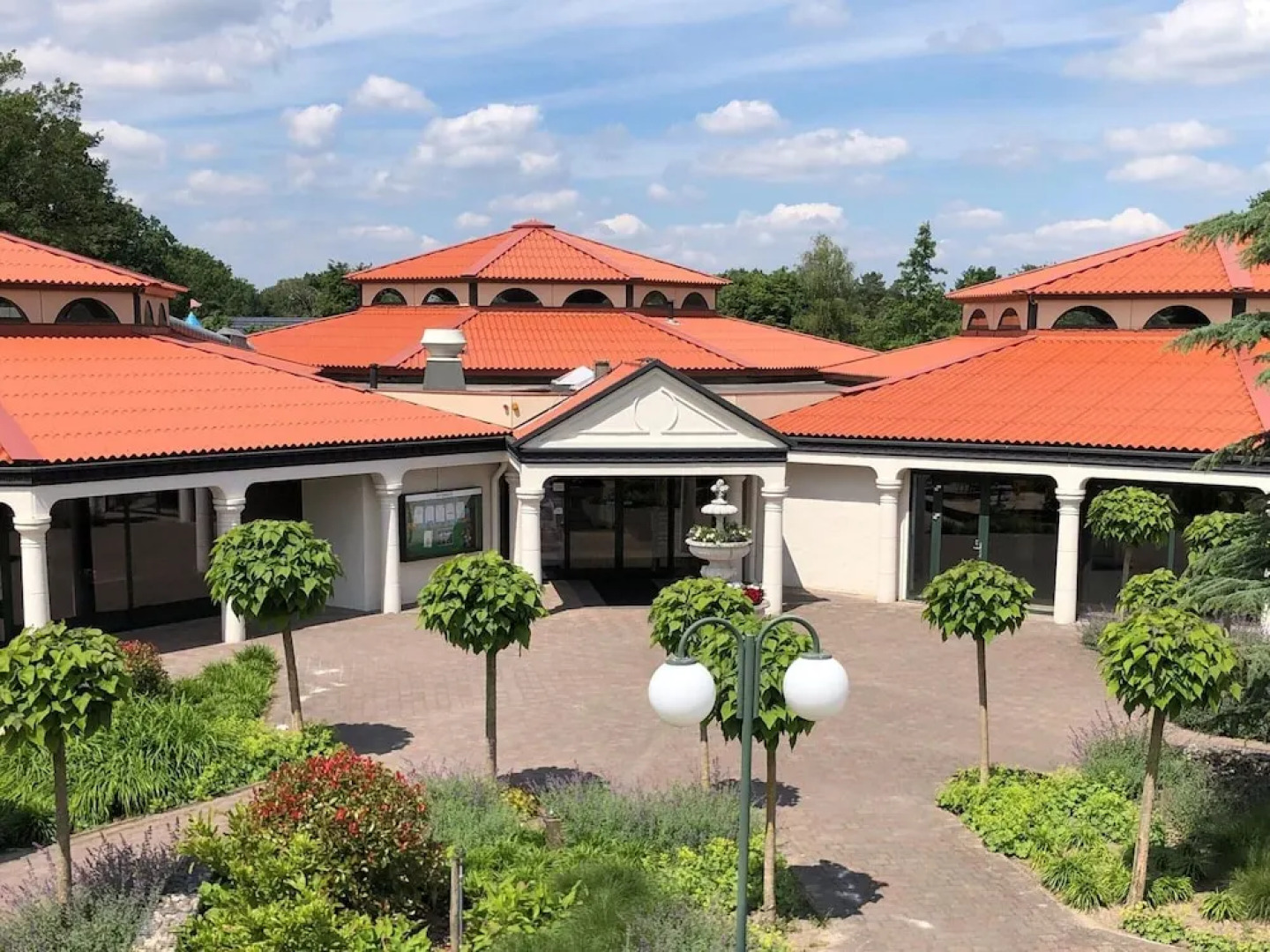 Villa in Arcen With Sun Shower & Garden