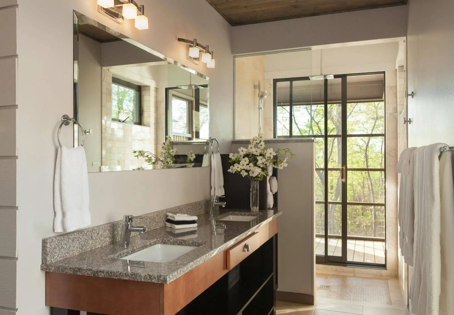 The Iris Inn Bed & Breakfast