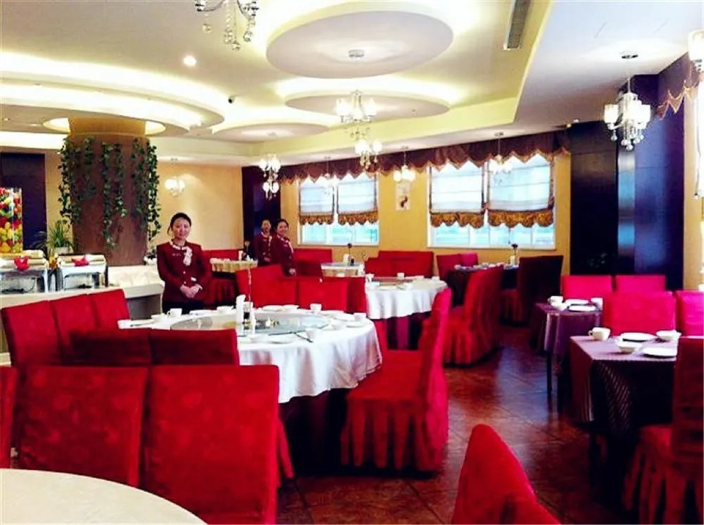 Fengsheng Zhongzhou Business Hotel