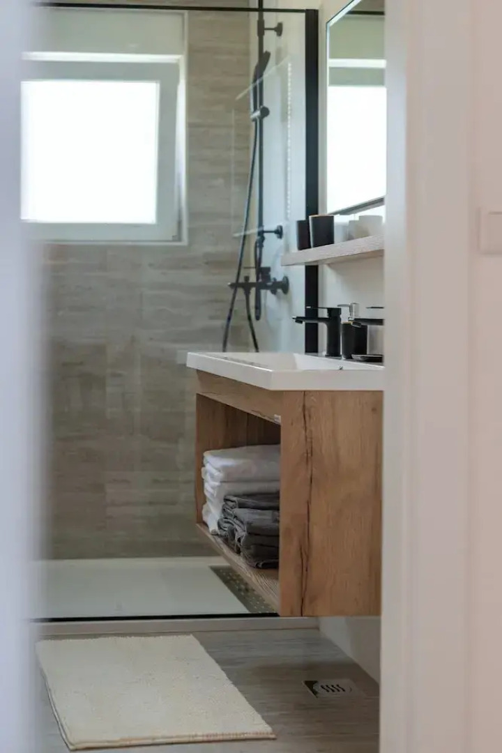 Villa Eight by Villa Kuzmanic