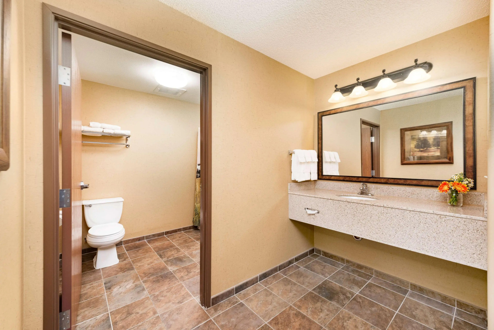 Best Western Plus Kelly Inn & Suites