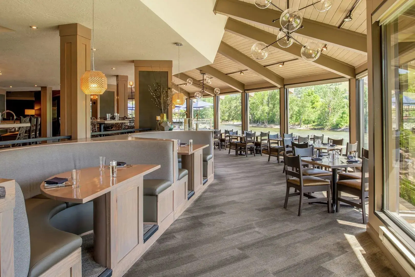 DoubleTree by Hilton Hotel Missoula - Edgewater