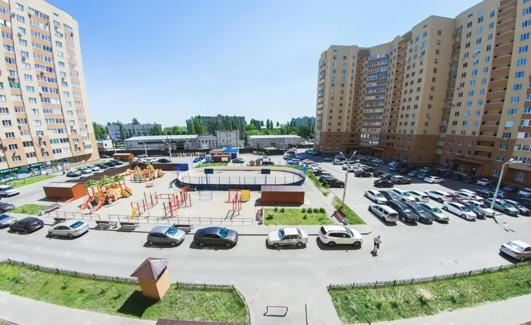 Атлант на Ленинском 124А