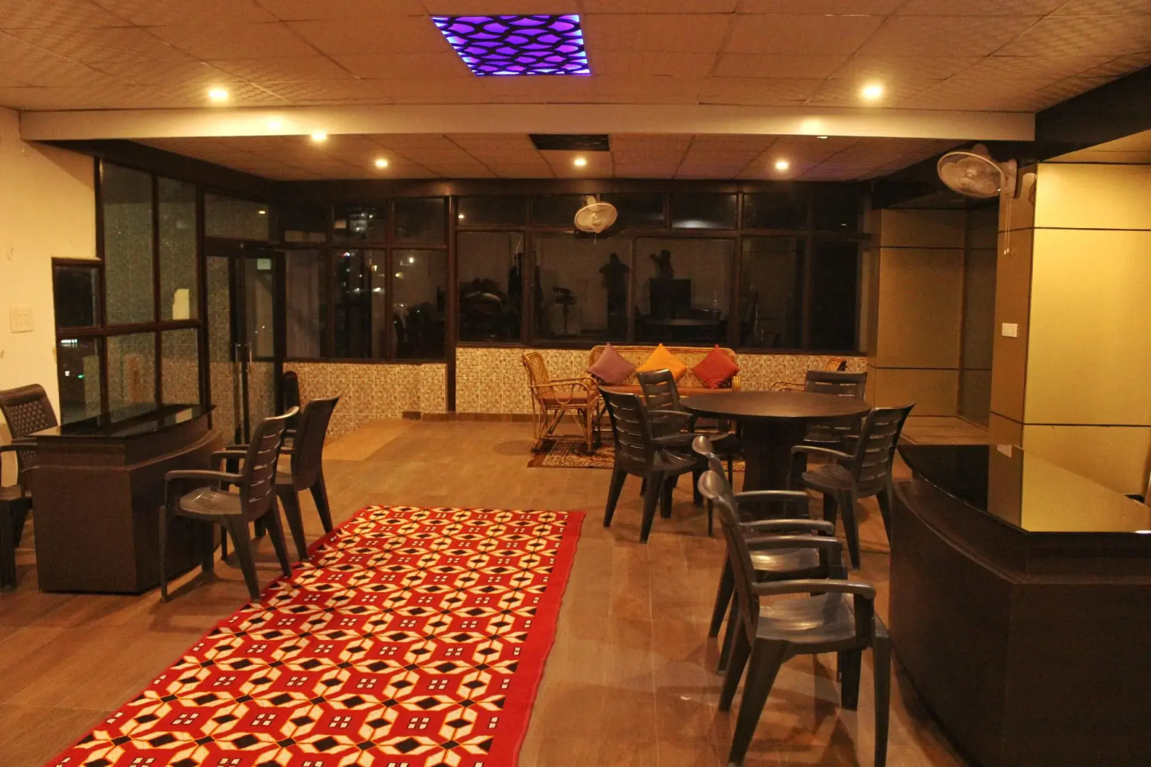 Hotel Ishan A Riverside Retreat