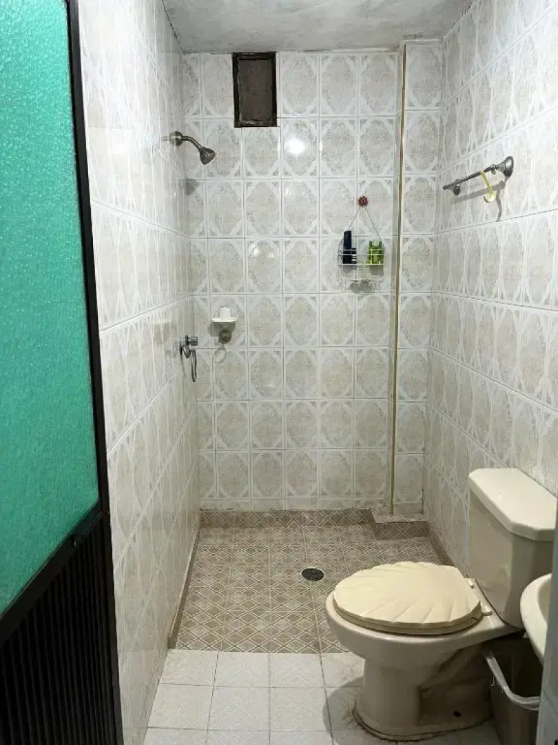 HomeStay Pochutla- Double Bed With Shared Bathroom in Private Home. Excellent Location, Wifi