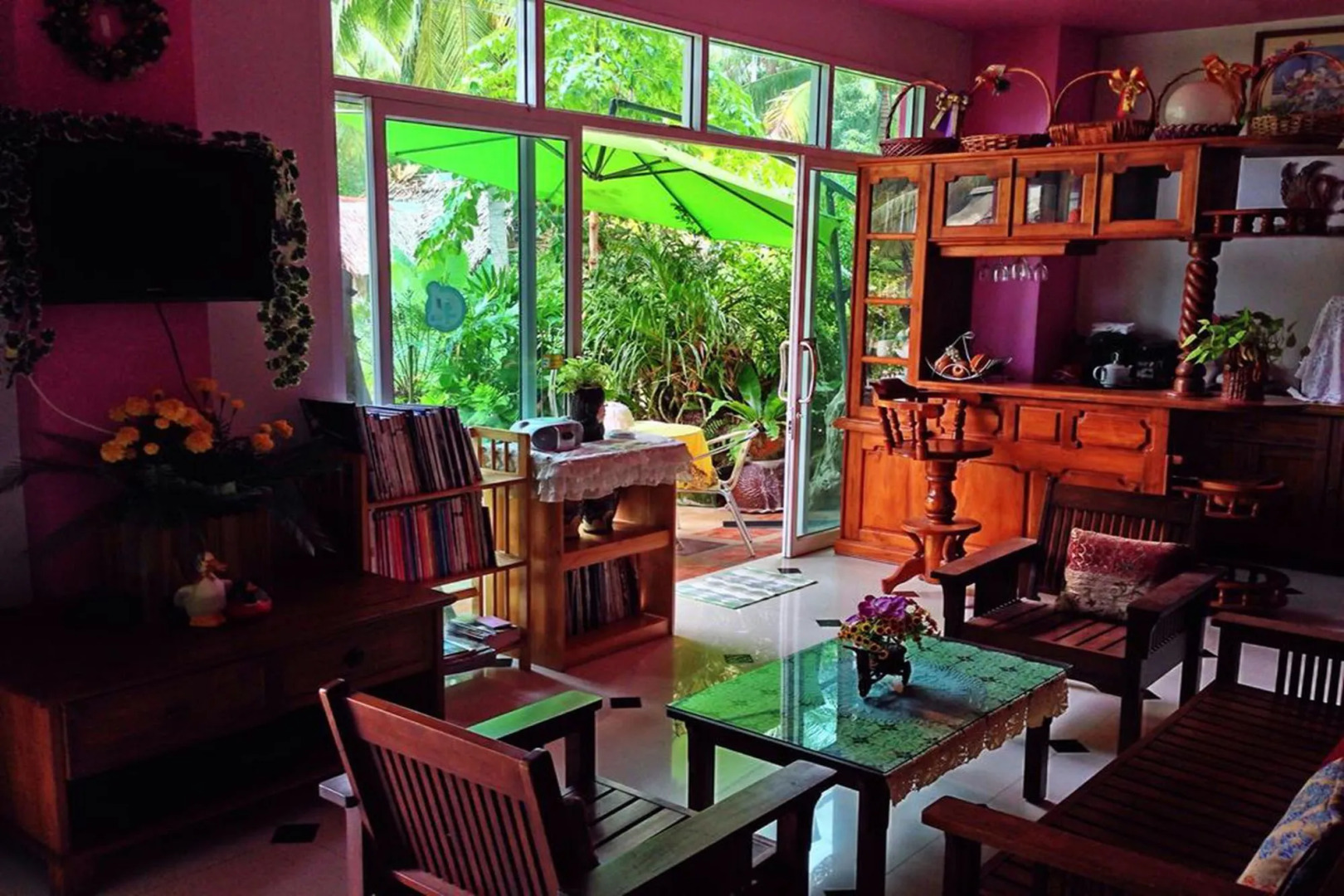 Sairougn Seaview Hotel