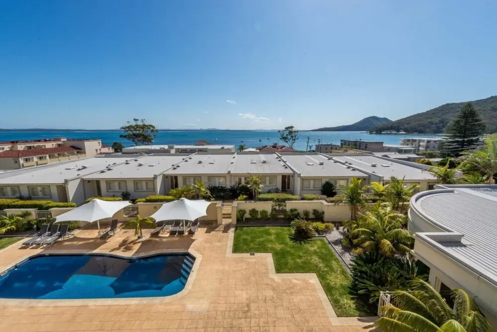 Breakwater 204 - Shoal Bay